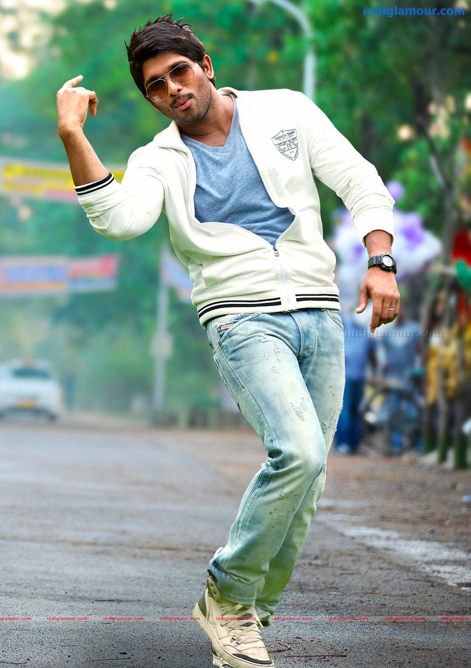 julayi Movie hd photo