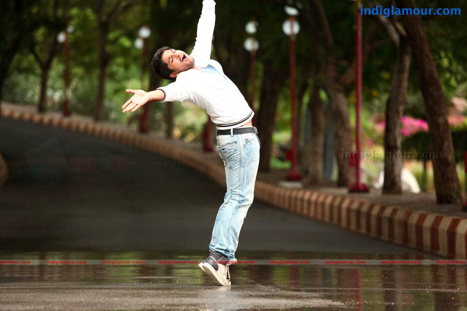 julayi Movie hd photo