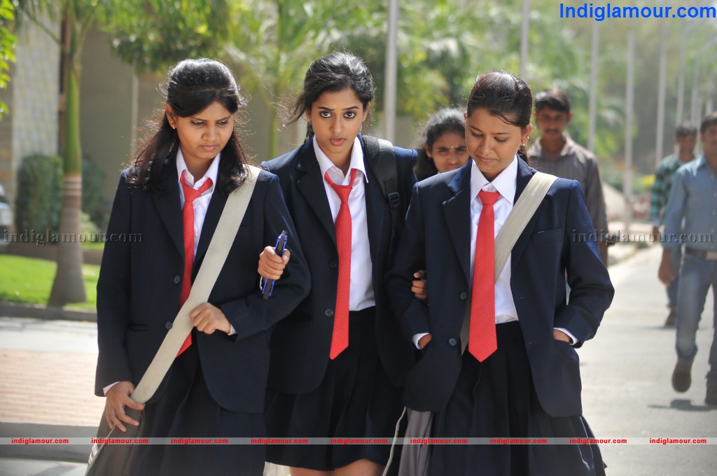 Premakatha Chithram Movie hd photo