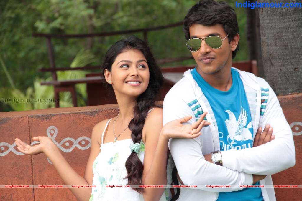Oka College Story Movie hd photo