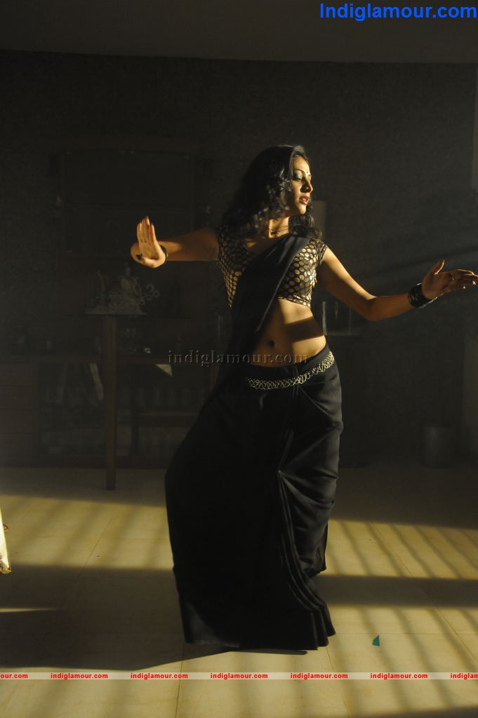 Abbai Class Ammai Mass Movie hd photo