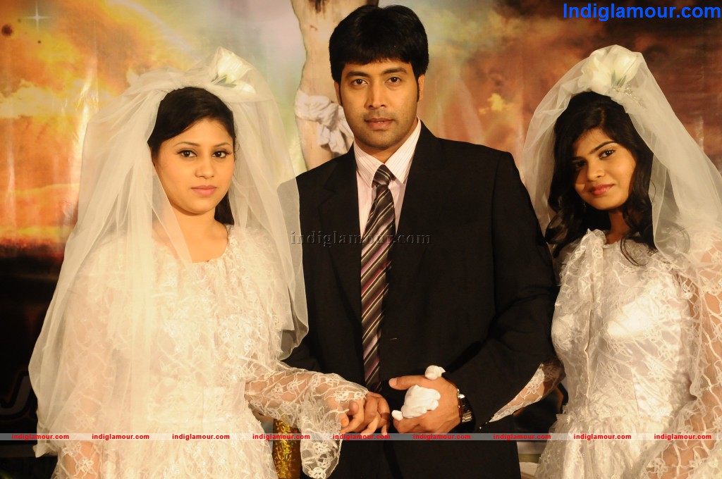Anandam Malli Modalaindi Movie hd photo