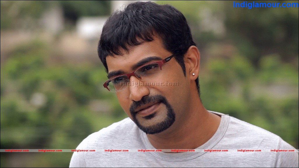 Yamini Chandrasekhar Movie hd photo