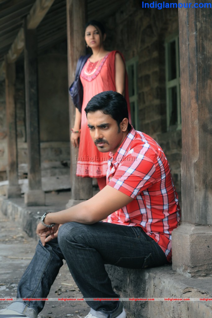 Yamini Chandrasekhar Movie hd photo