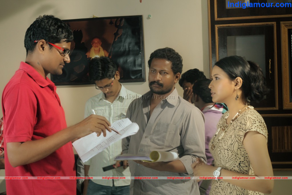 Yamini Chandrasekhar Movie hd photo