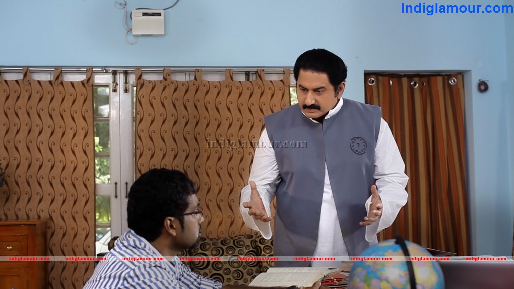 Yamini Chandrasekhar Movie hd photo