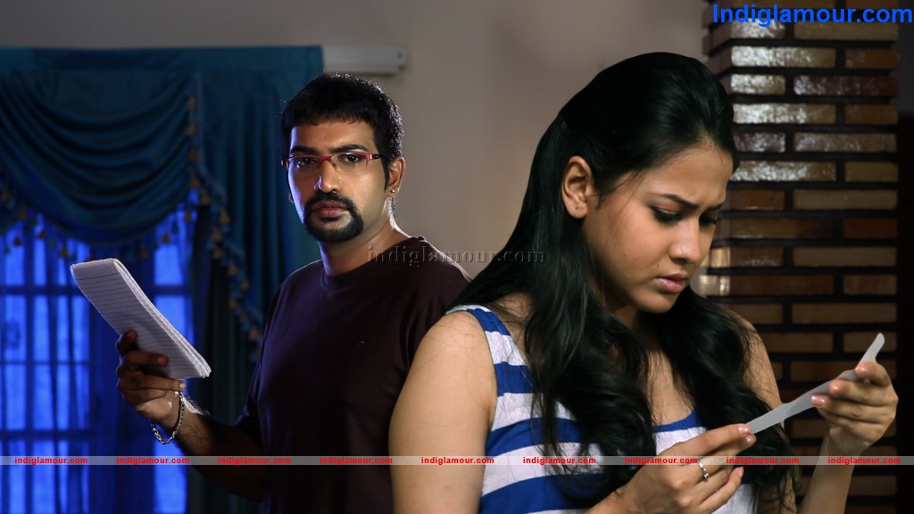 Yamini Chandrasekhar Movie hd photo