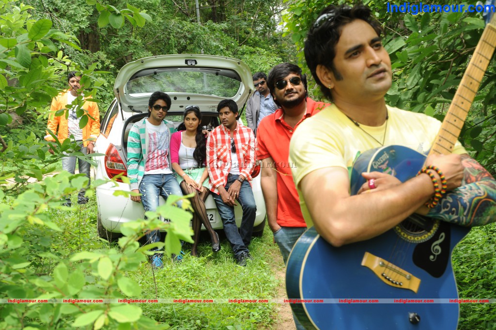 Cut Chesthe Movie hd photo