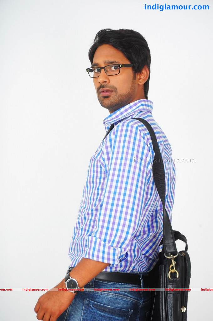 Abbai Class Ammai Mass Movie hd photo