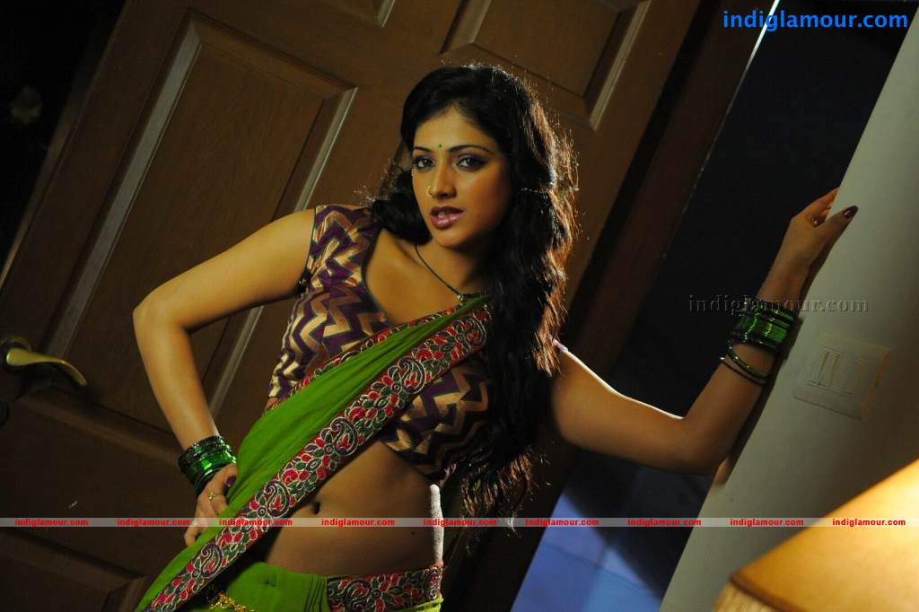 Abbai Class Ammai Mass Movie hd photo