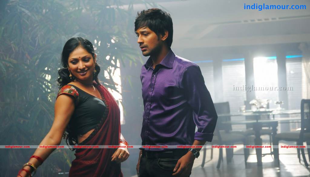 Abbai Class Ammai Mass Movie hd photo