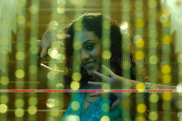 Nakeli Movie hd photo
