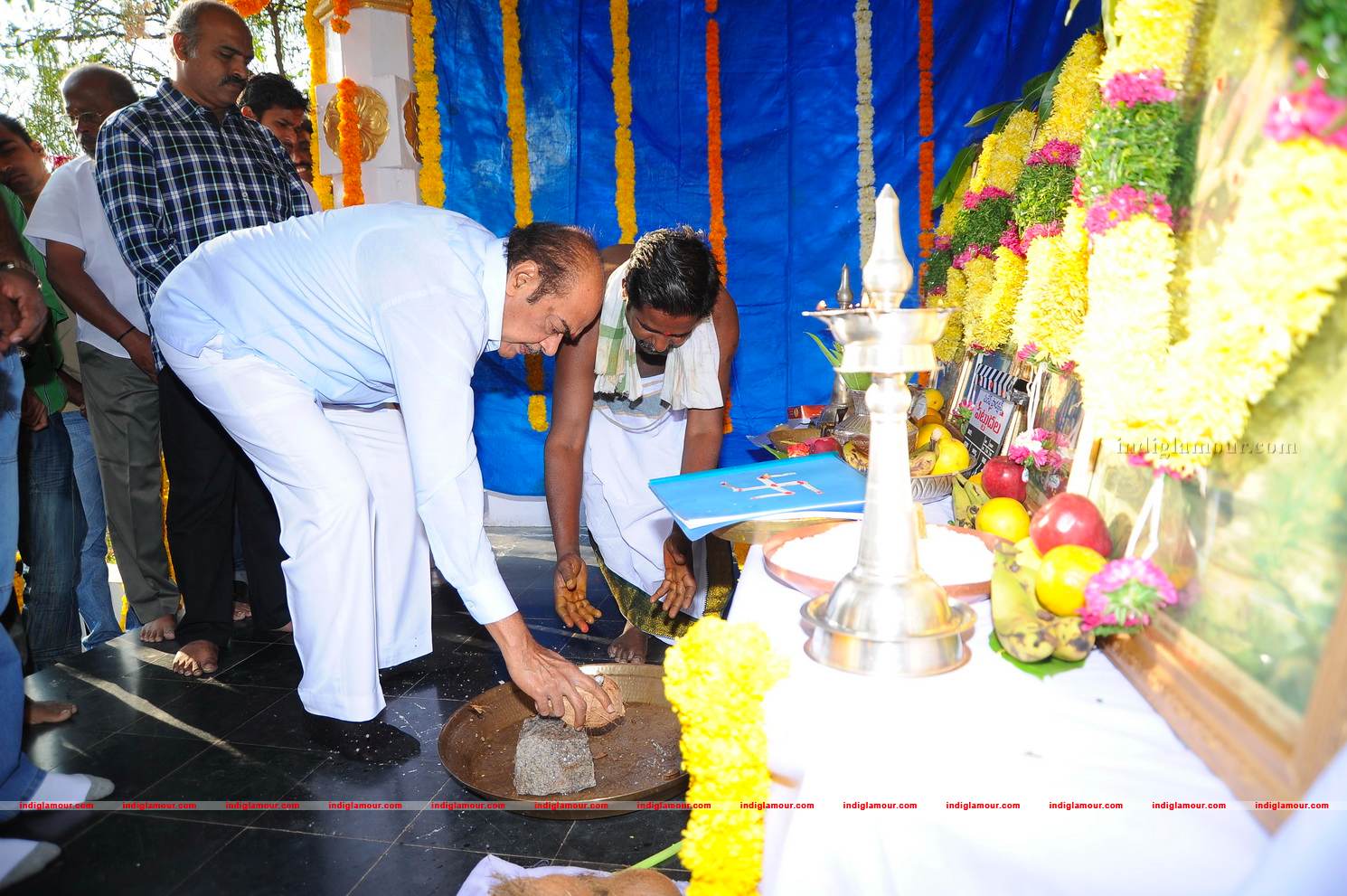 Ramanaidu Movie Pattudala Pooja Event hd photo