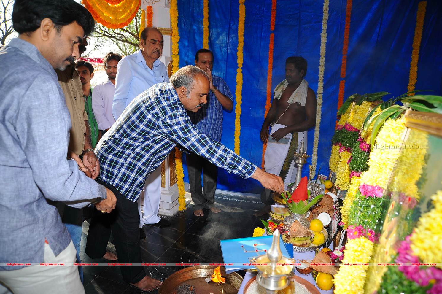 Ramanaidu Movie Pattudala Pooja Event hd photo
