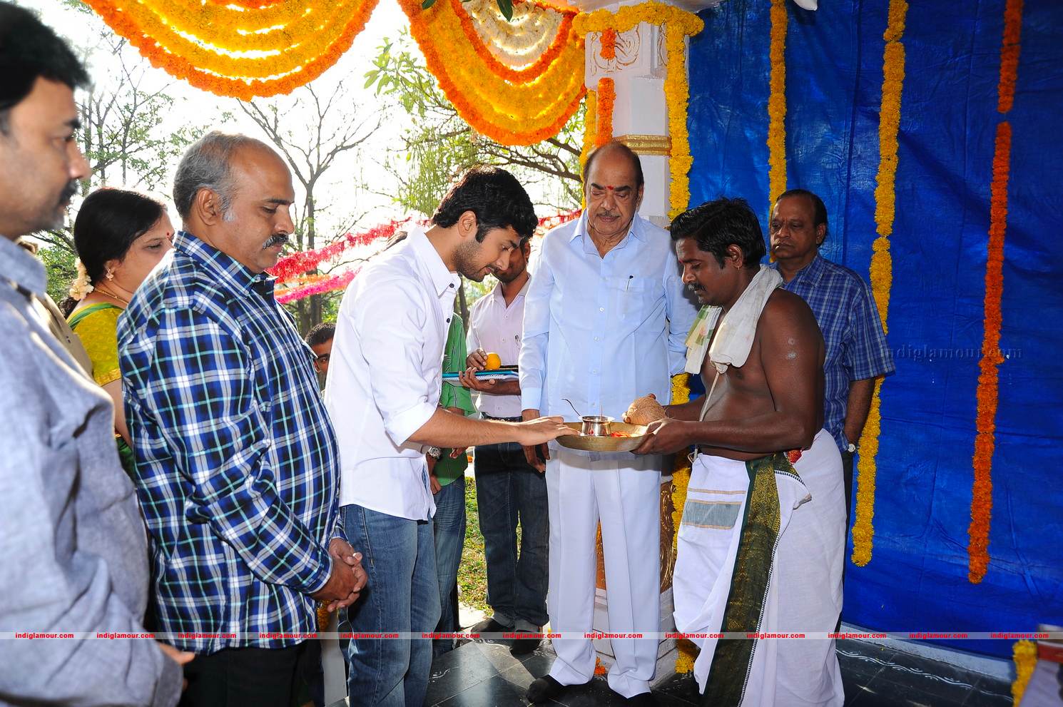 Ramanaidu Movie Pattudala Pooja Event hd photo