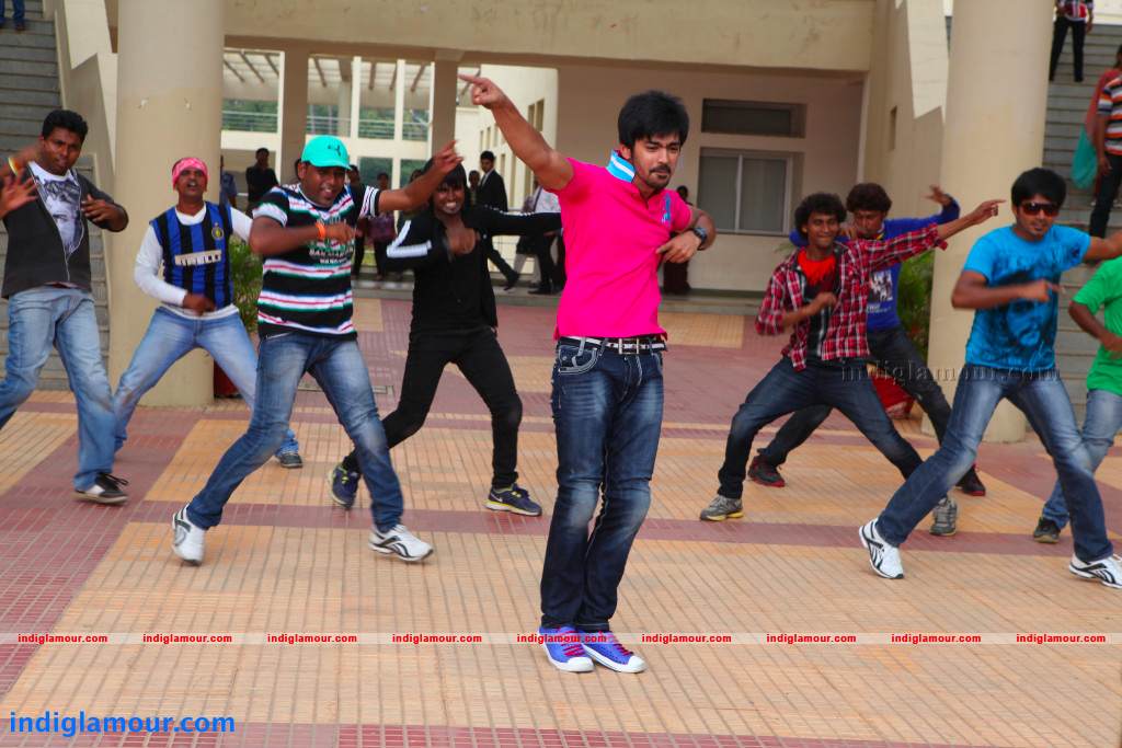 Back Bench Student Movie hd photo