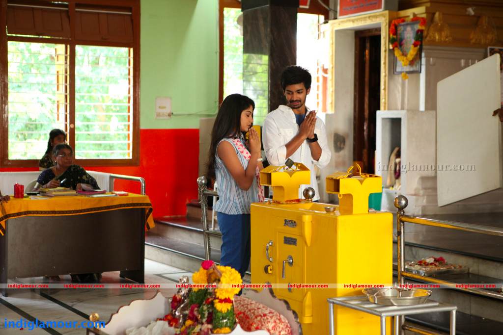 Back Bench Student Movie hd photo