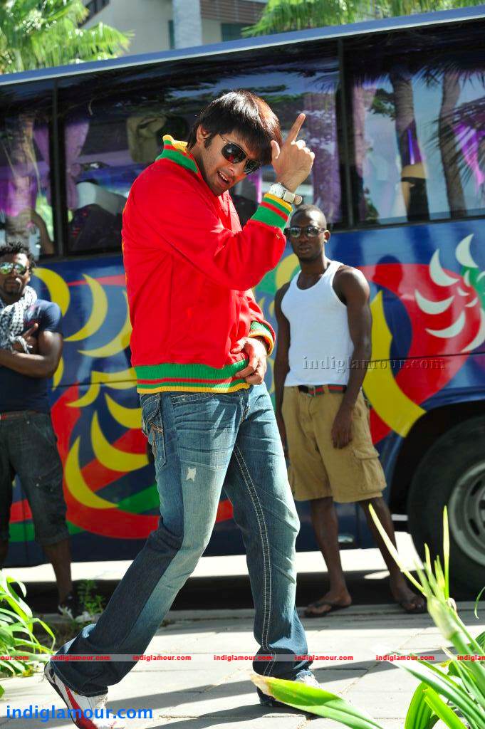 Chukkalanti Ammayi Chakkanaina Abbai Movie hd photo
