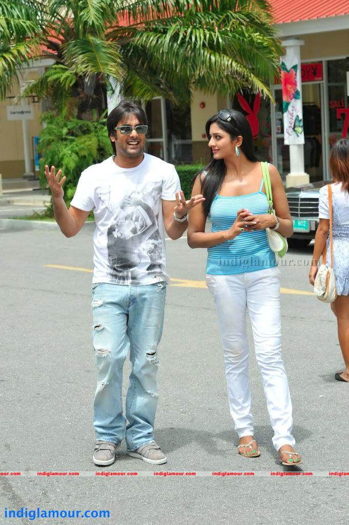 Chukkalanti Ammayi Chakkanaina Abbai Movie hd photo