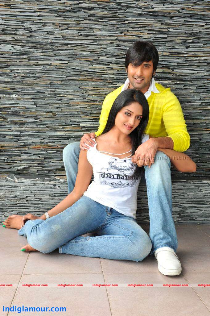 Chukkalanti Ammayi Chakkanaina Abbai Movie hd photo