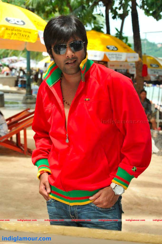 Chukkalanti Ammayi Chakkanaina Abbai Movie hd photo