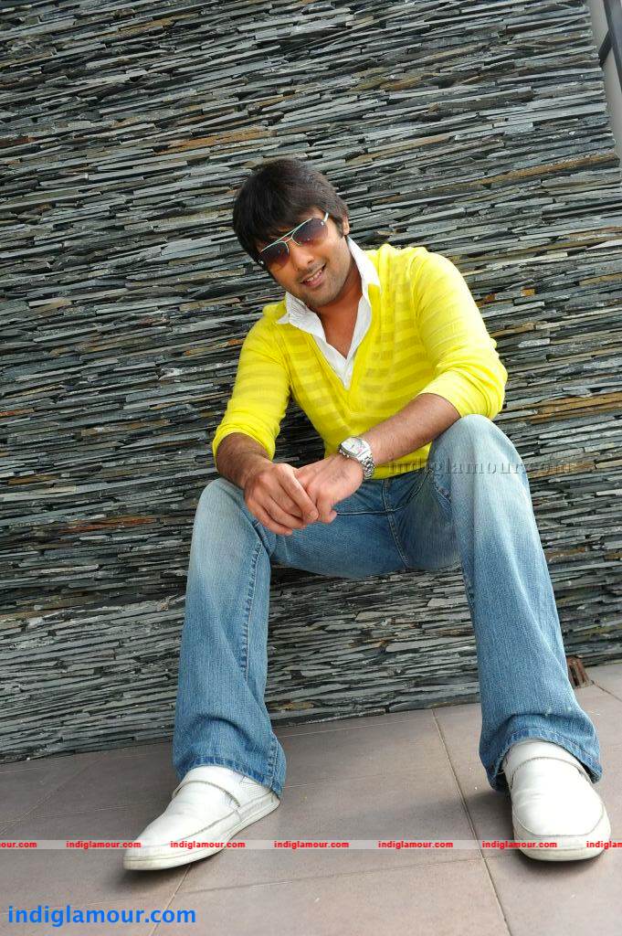 Chukkalanti Ammayi Chakkanaina Abbai Movie hd photo