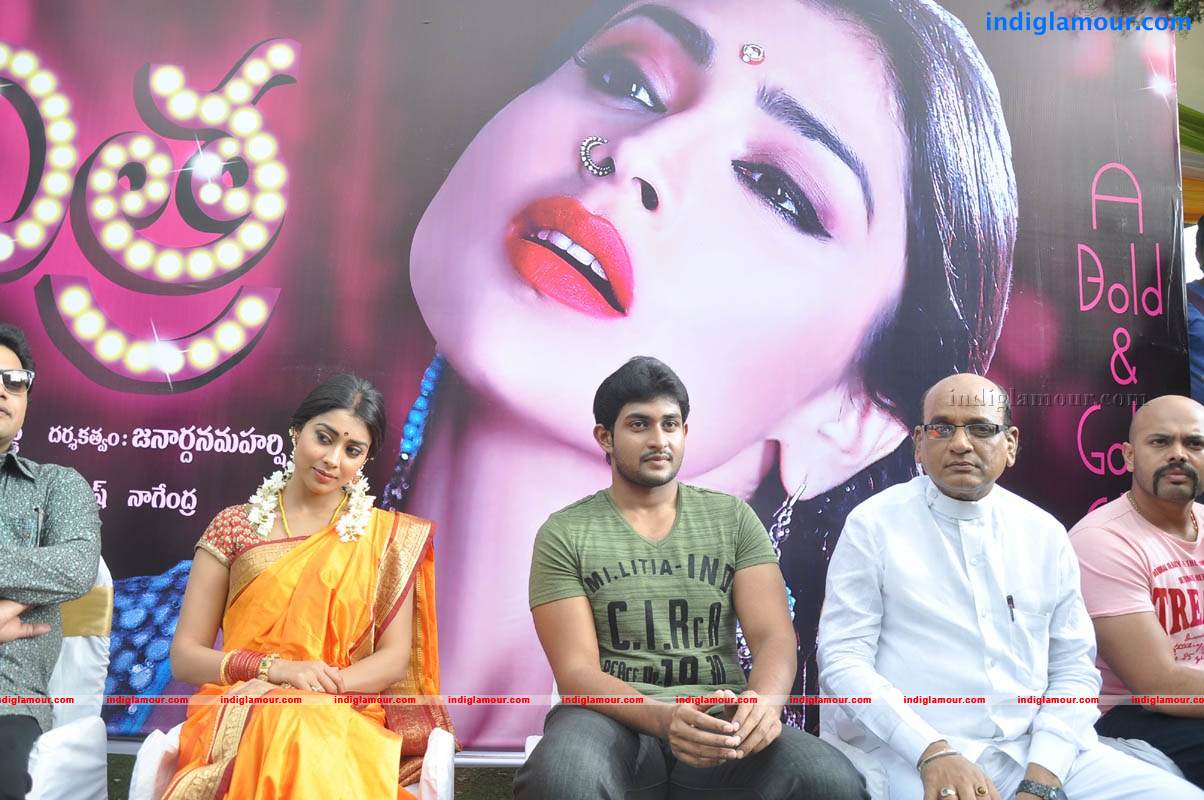 Pavitra Movie hd photo