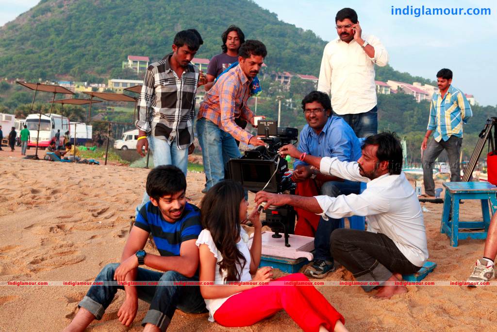 Back Bench Student Movie hd photo