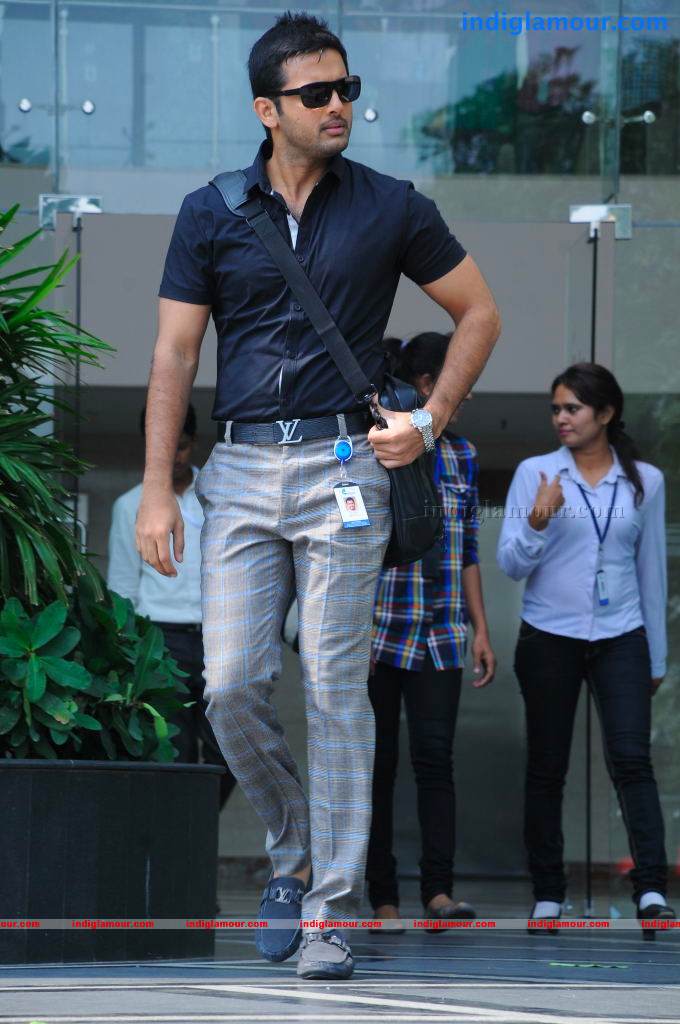 Gunde Jaari Gallanthayyinde Movie hd photo