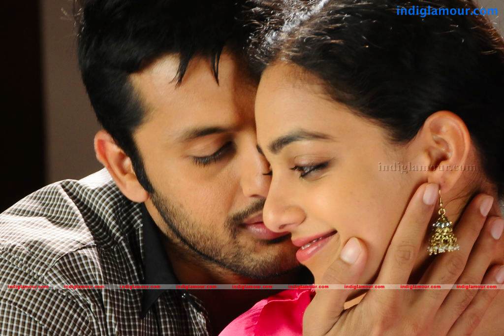 Gunde Jaari Gallanthayyinde Movie hd photo