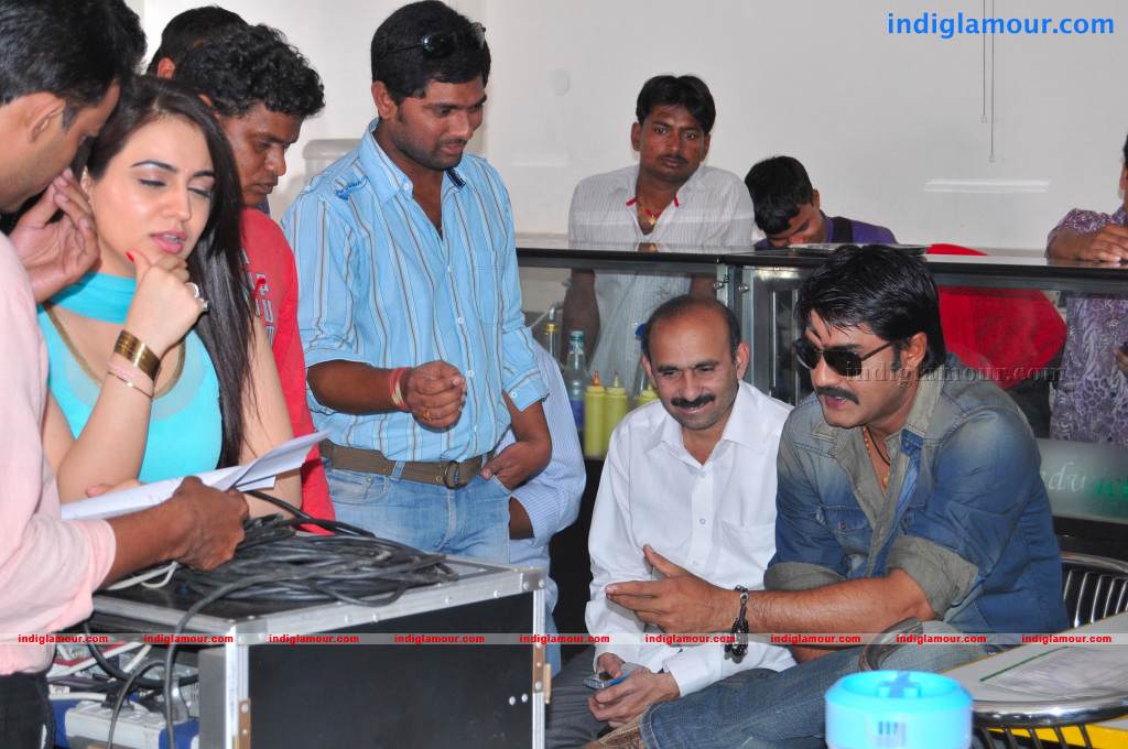 Shatruvu Movie hd photo