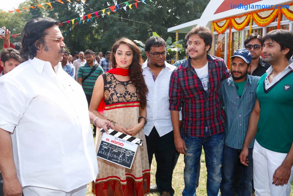 Aa Aiduguru Movie hd photo