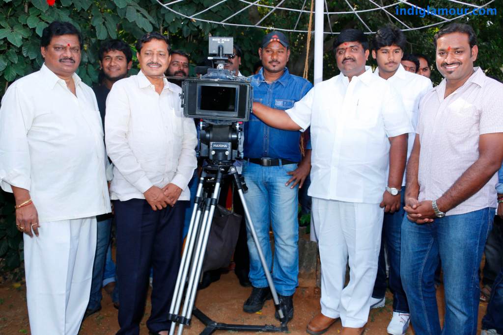 Aa Aiduguru Movie hd photo