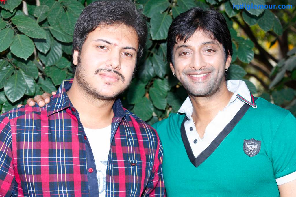 Aa Aiduguru Movie hd photo