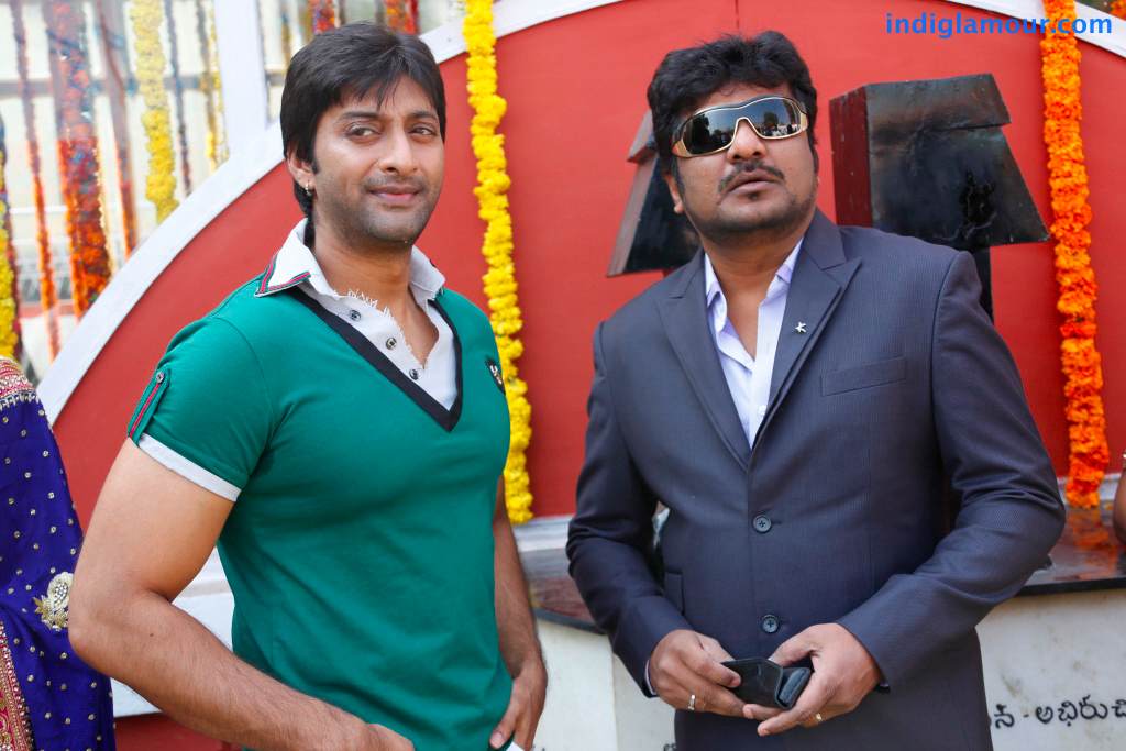 Aa Aiduguru Movie hd photo