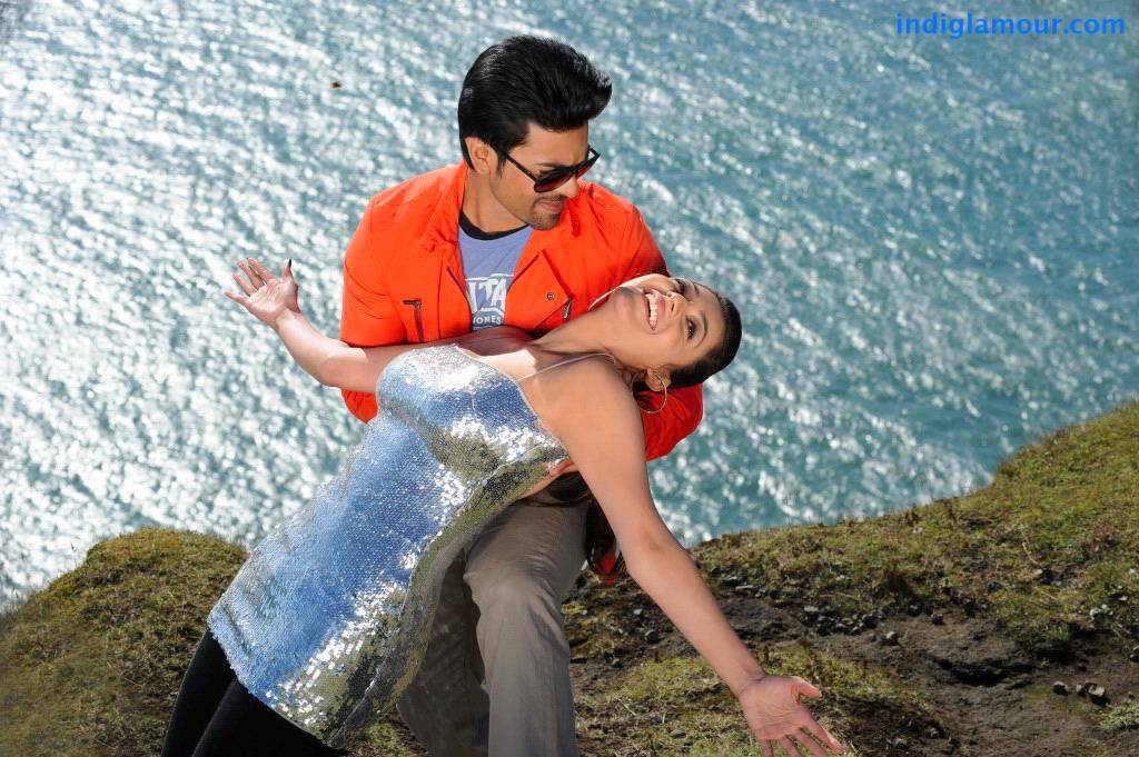 Naayak Movie hd photo