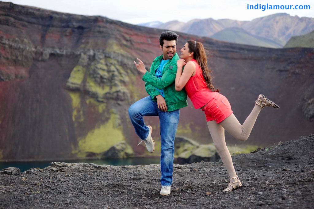Naayak Movie hd photo
