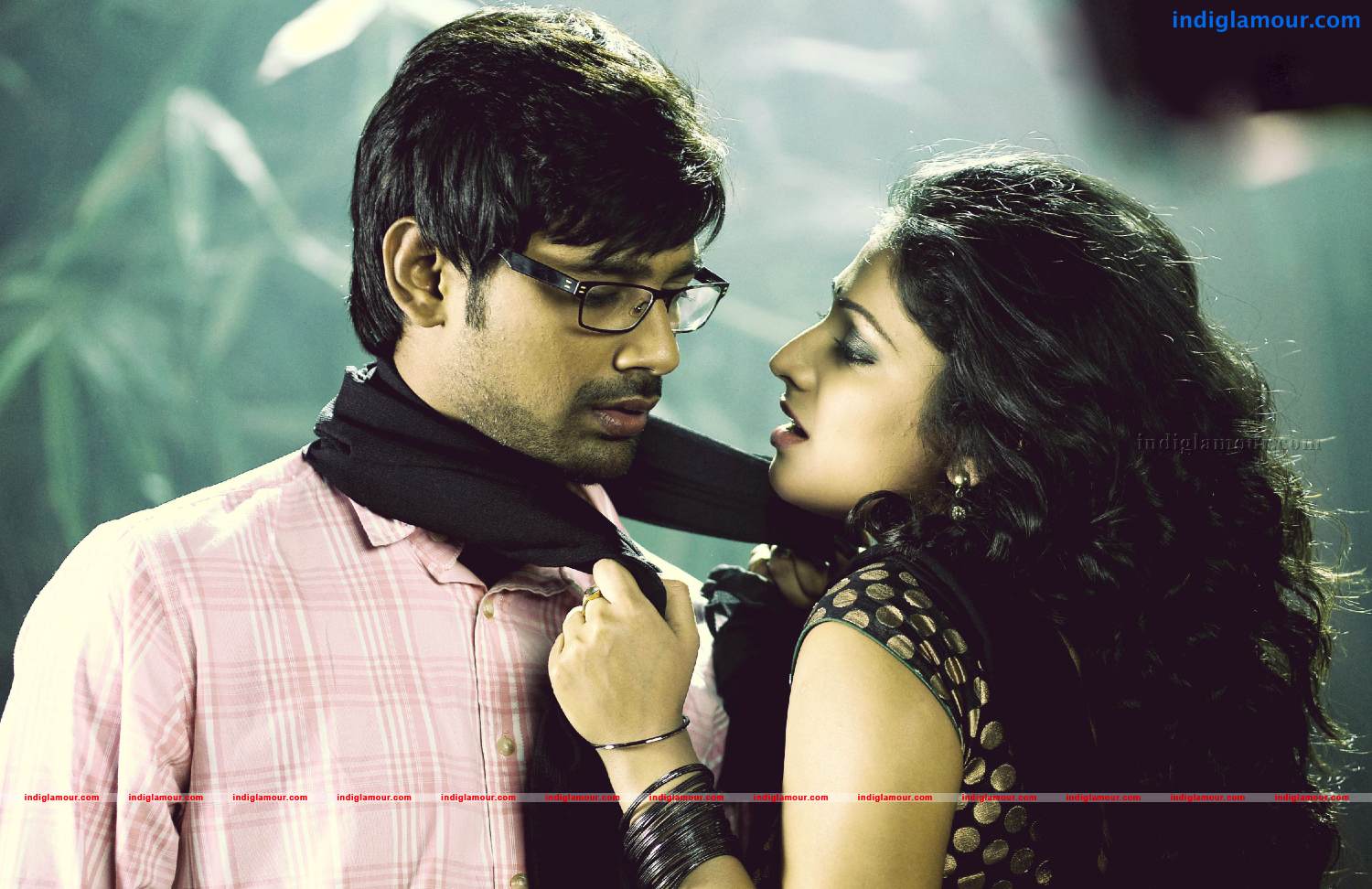 Abbai Class Ammai Mass Movie hd photo