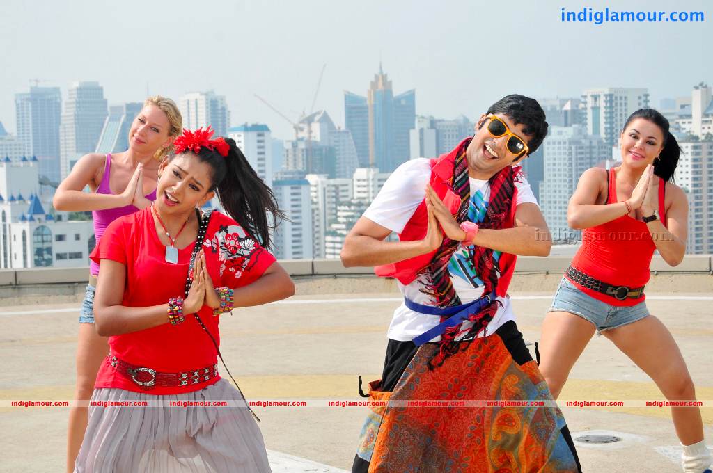 Pelli Pusthakam Movie hd photo