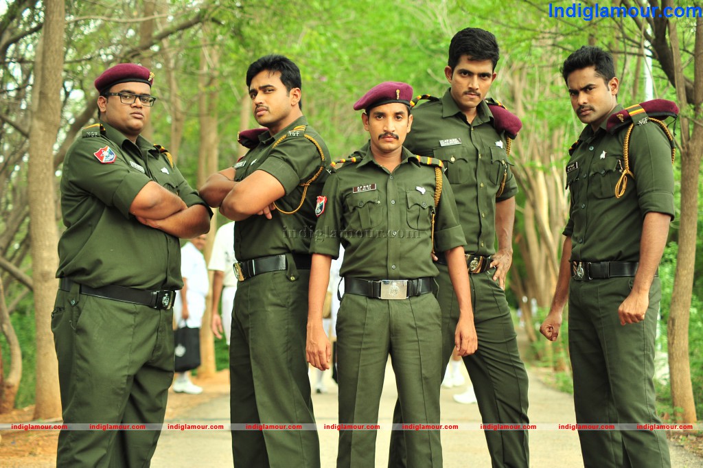 Aa Aiduguru Movie hd photo