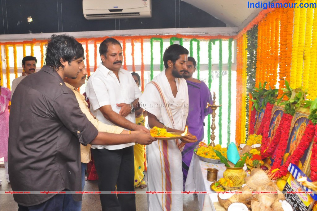 Iddarabbayilatho Movie Opening Movie hd photo