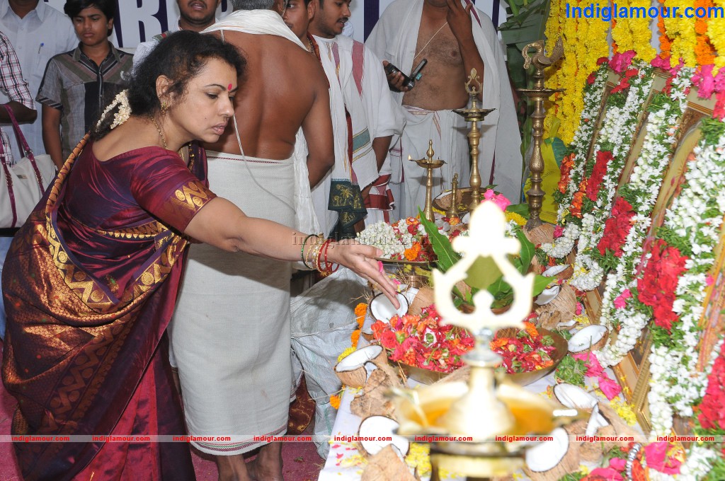 Kamalatho Naa Prayanam Movie Opening Movie hd photo