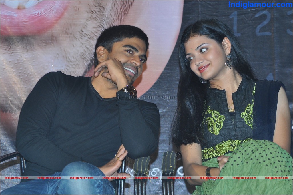 Pustakamlo Konnipageelu Missing Teaser Launch Movie hd photo