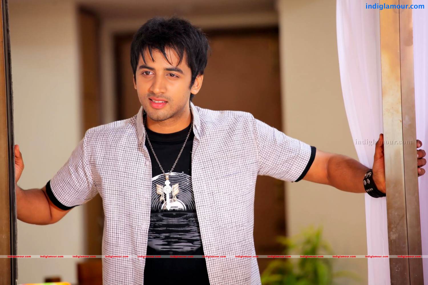 Intinta Annamayya Movie hd photo