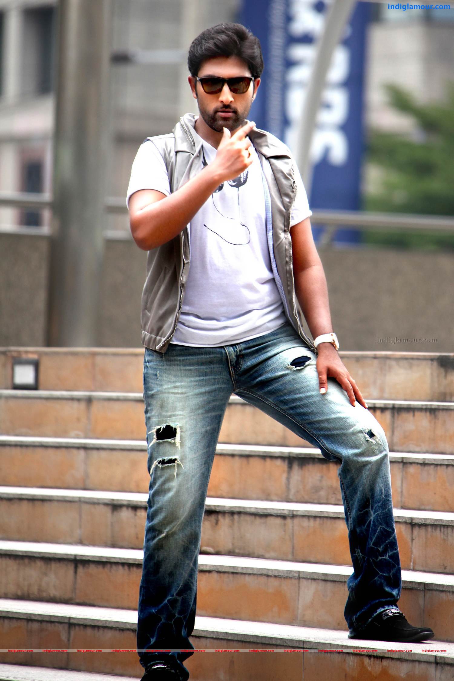 Race Movie hd photo