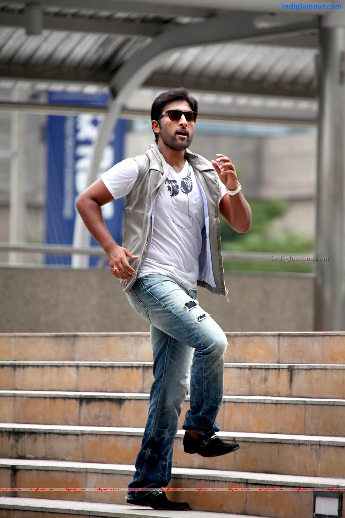 Race Movie hd photo
