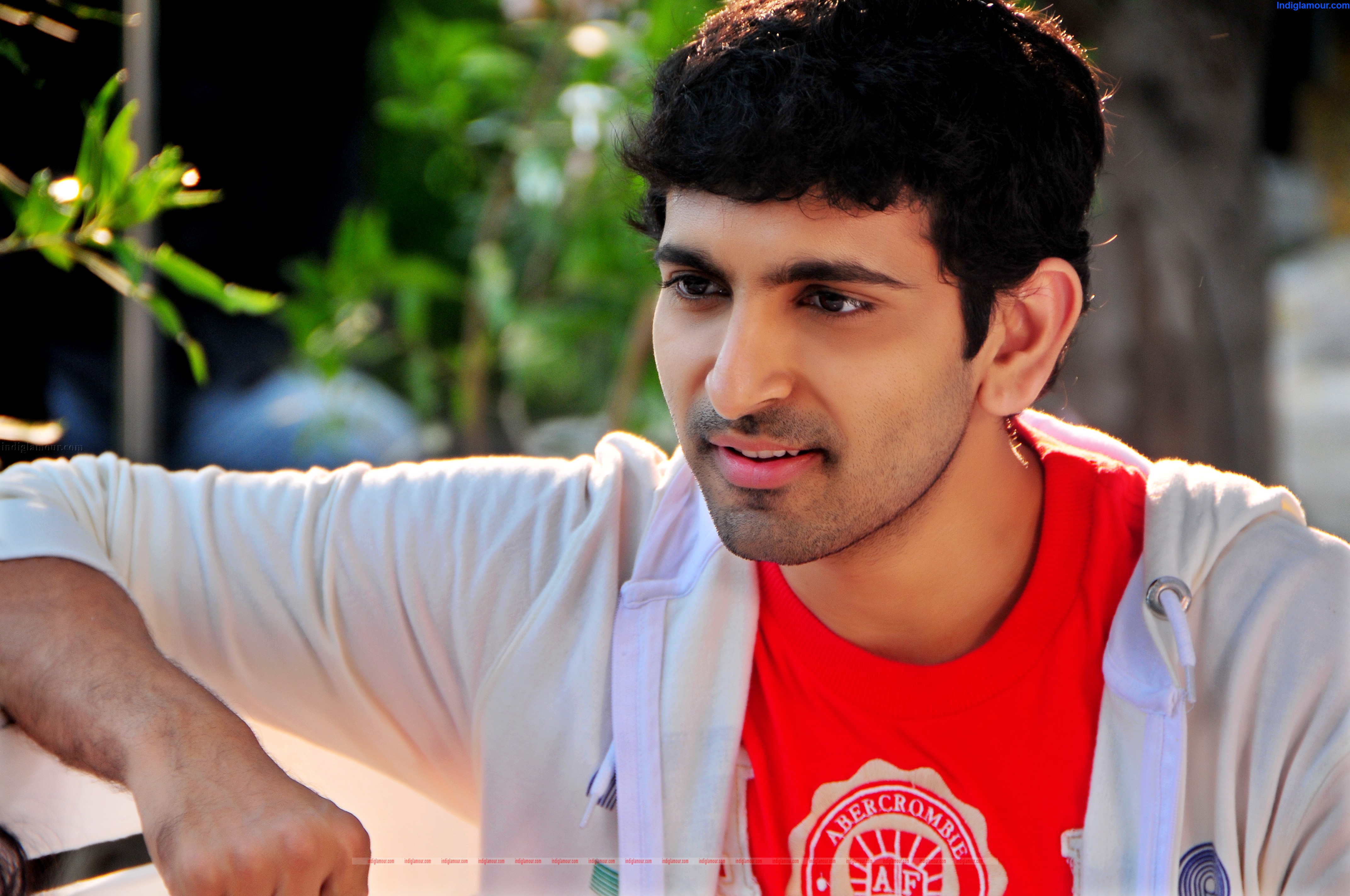 Hrudhayam Ekkadunnadhi Movie hd photo