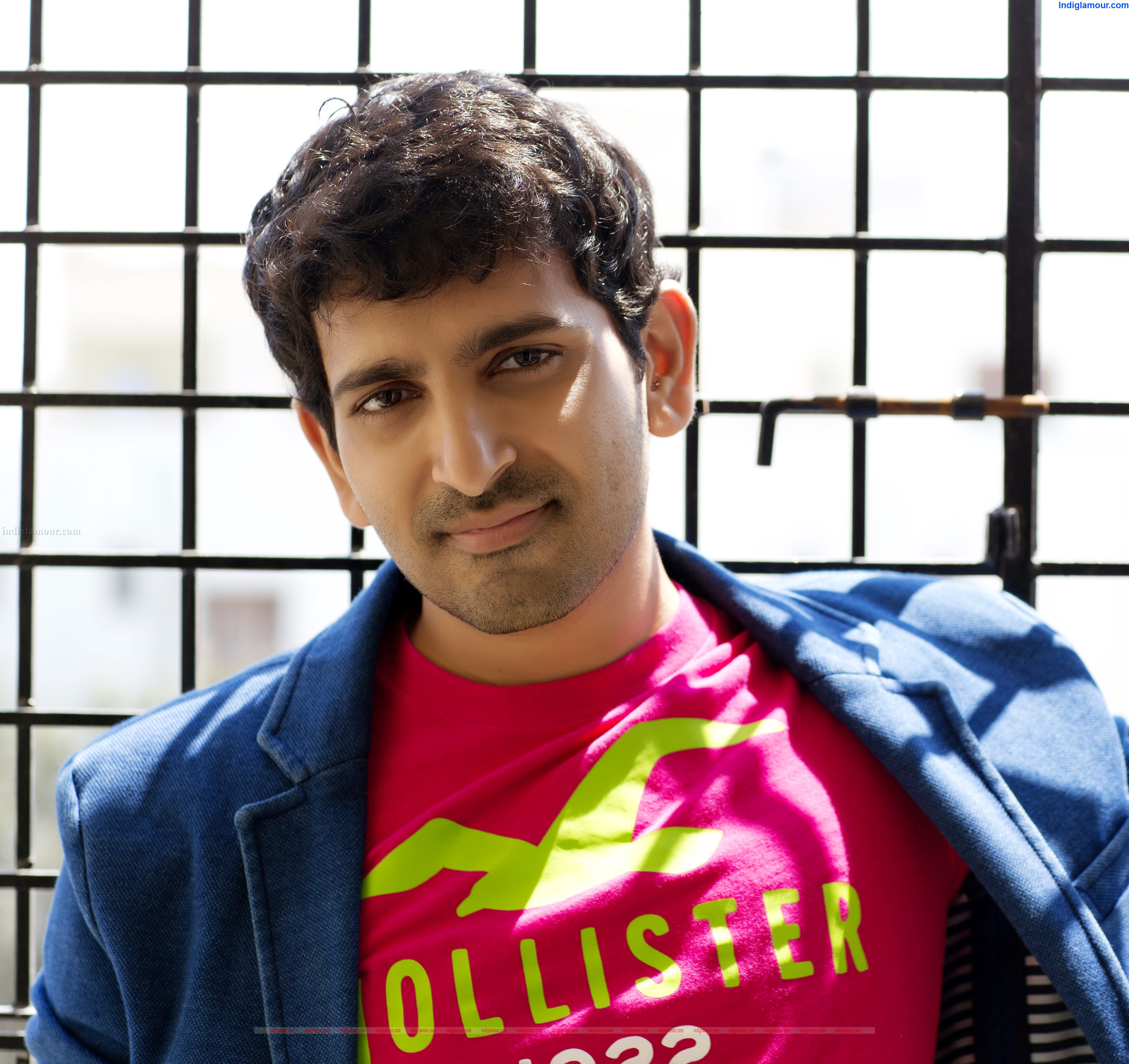 Hrudhayam Ekkadunnadhi Movie hd photo