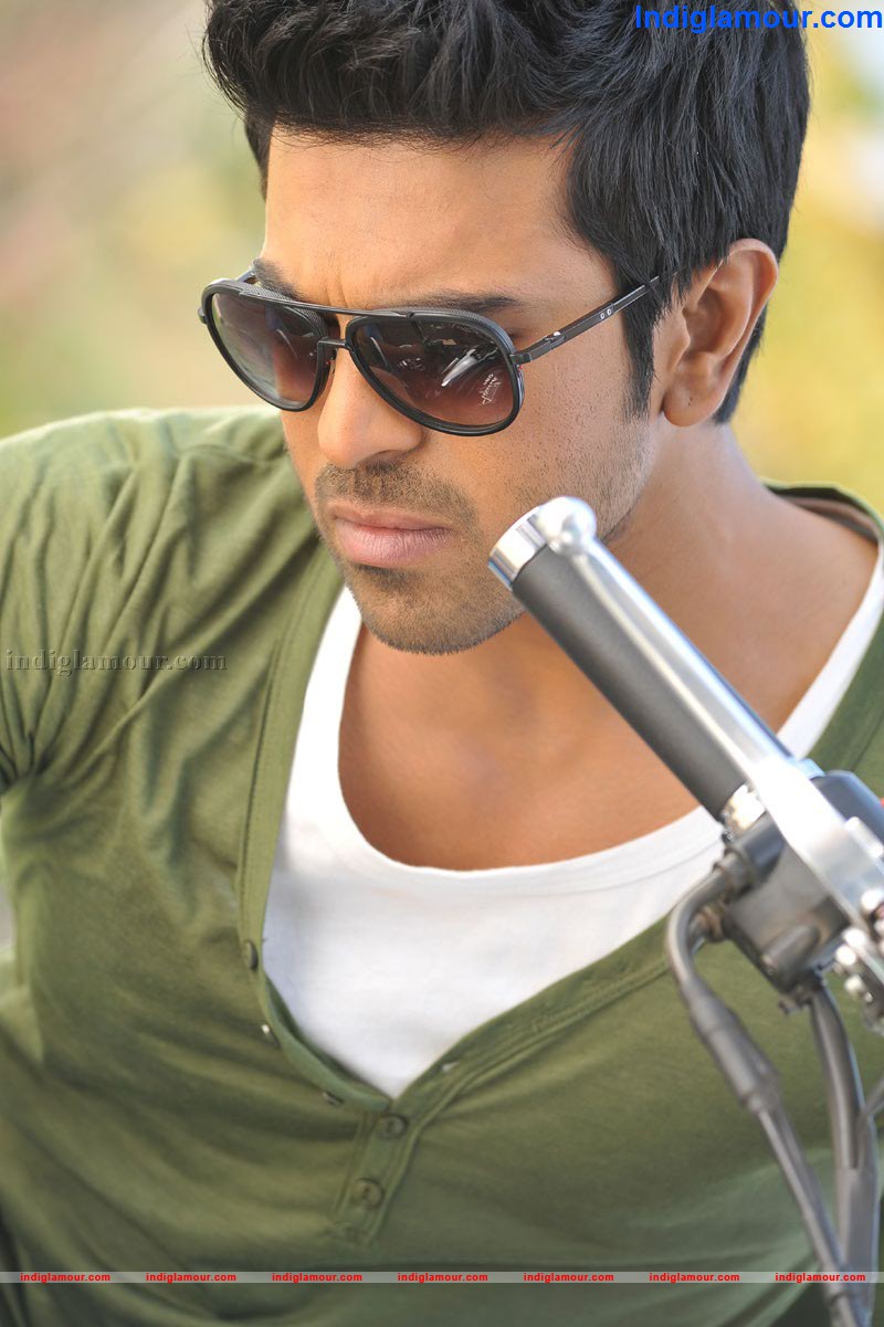 Yevadu Movie hd photo