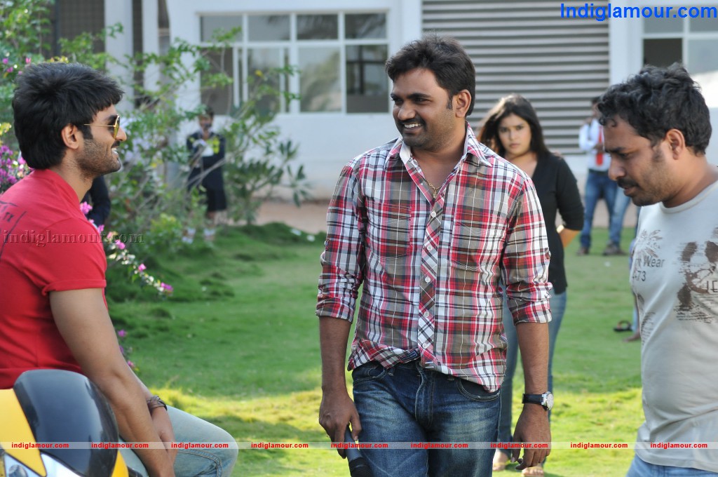 Prema Katha Chithram Movie hd photo